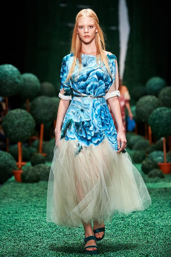 A Model Walks on the Alena Akhmadullina Catwalk Editorial Image Image