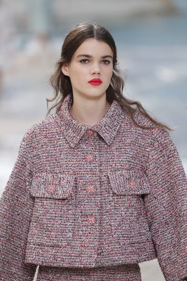 119,727 Chanel Runway Stock Photos, High-Res Pictures, and Images