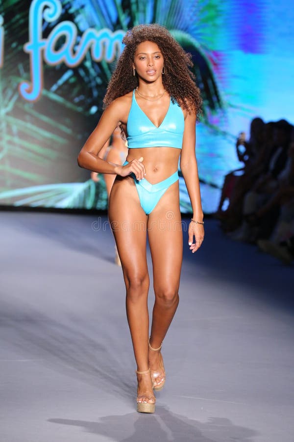 A Model Walks the Runway for Luli Fama Editorial Image - Image of