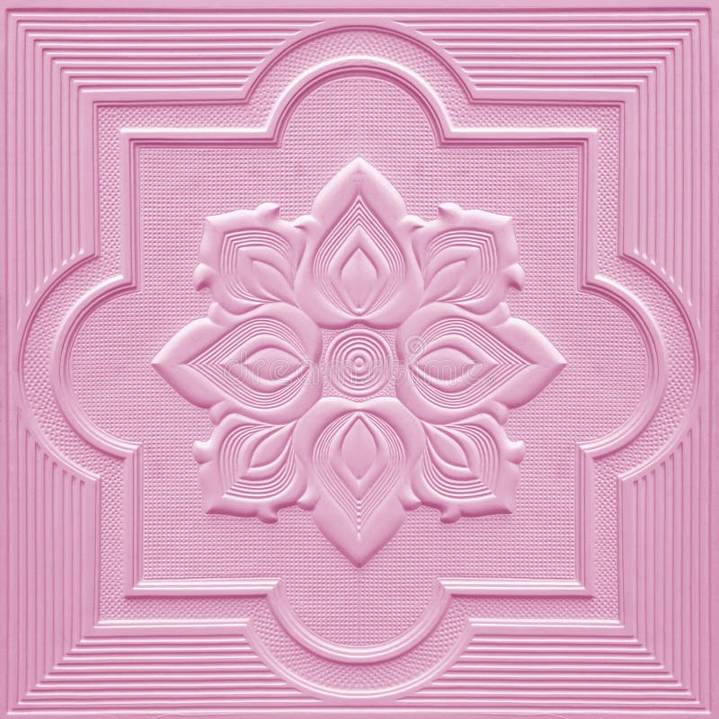 Modelli sugli strati del gesso del soffitto dei fiori rosa immagini stock Modelli sugli strati del gesso del soffitto dei fiori rosa immagini stock