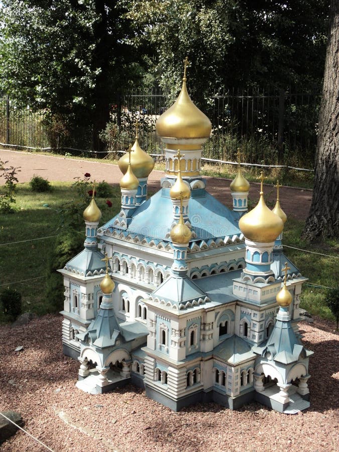 modelo de la iglesia en el convento de monjas de Pokrovsky en la exposición de Kiev en miniatura fotografía de archivo modelo de la iglesia en el convento de monjas de Pokrovsky en la exposición de Kiev en miniatura fotografía de archivo
