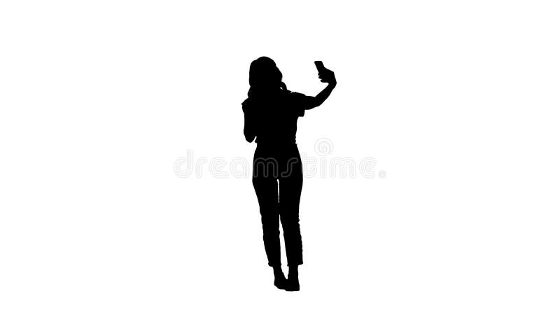 Modelo femenino blanco maravilloso de la silueta que hace el selfie mientras que camina libre illustration Modelo femenino blanco maravilloso de la silueta que hace el selfie mientras que camina libre illustration