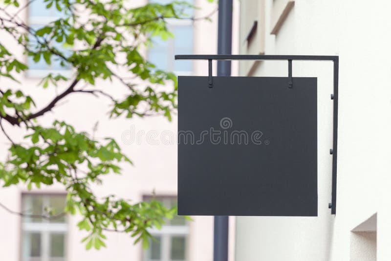 Modelo vazio preto do signage fotografia de stock royalty free Modelo vazio preto do signage fotografia de stock royalty free