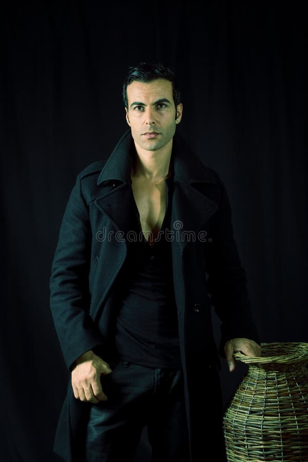 Trendig ung man royaltyfri foto