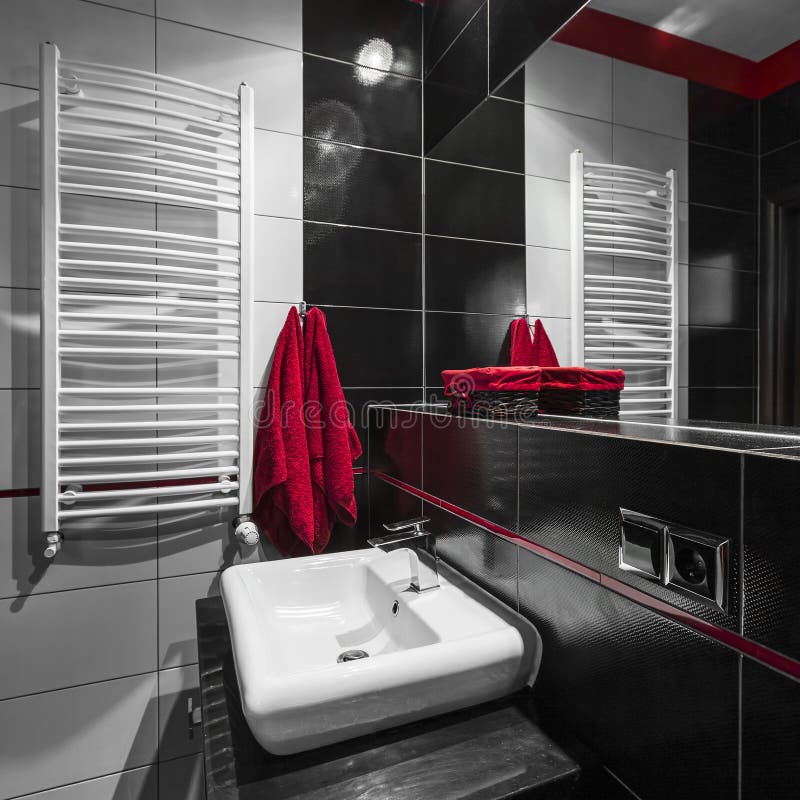 218 Modern Bathroom Black Red White Tiles Stock Photos Free & Royalty