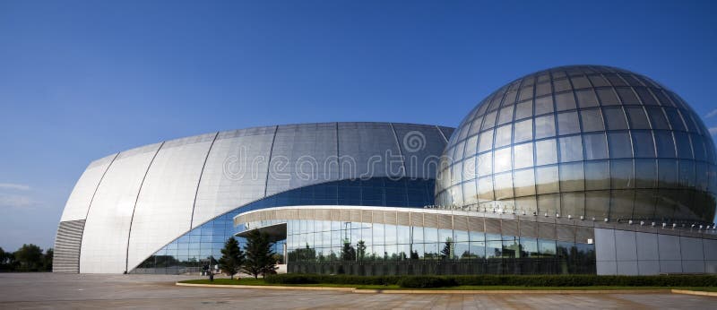 The modern building with the blue sky background. Window color reflection background stock images, royalty-free photos and pictures