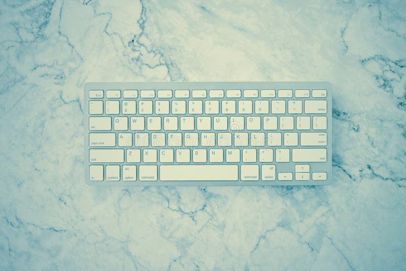 Đừng bỏ lỡ cơ hội để sở hữu những bàn phím công nghệ cao, giúp bạn gõ nhanh hơn và tiết kiệm thời gian làm việc. Với thiết kế nhỏ gọn và đa dạng màu sắc, bàn phím sẽ là điểm nhấn hoàn hảo cho góc làm việc của bạn.