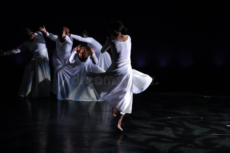 Modern Dance performance 1