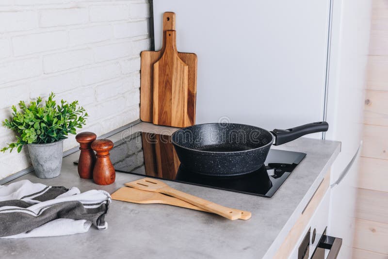 Organization Tips for Your Minimalist Cookware Setup