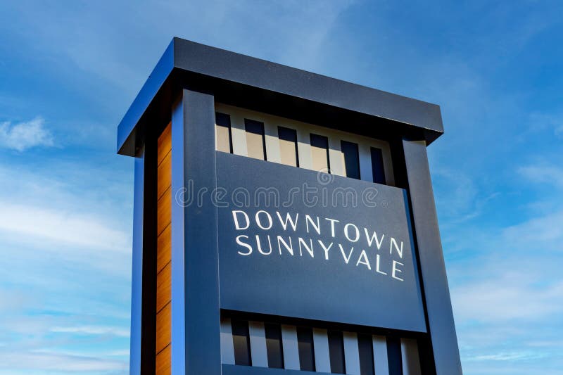 Modern monument sign displaying Downtown Sunnyvale marking the entrance to downtown Sunnyvale business district - Sunnyvale stock image