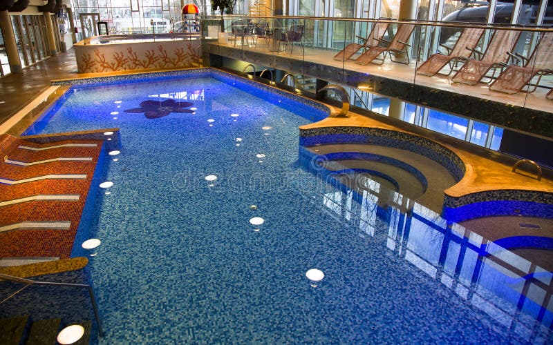 Modern swimming-pool