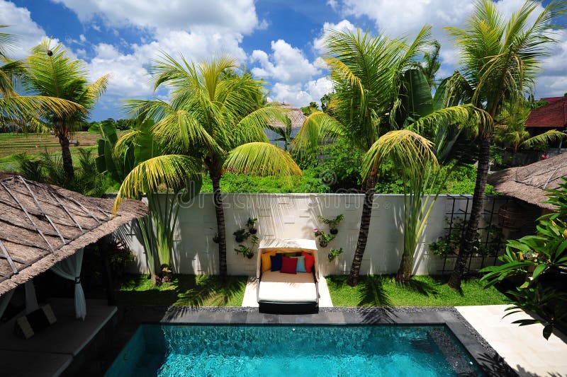 Modern tropical villa stock photo. Image of leisure, climate - 39129840