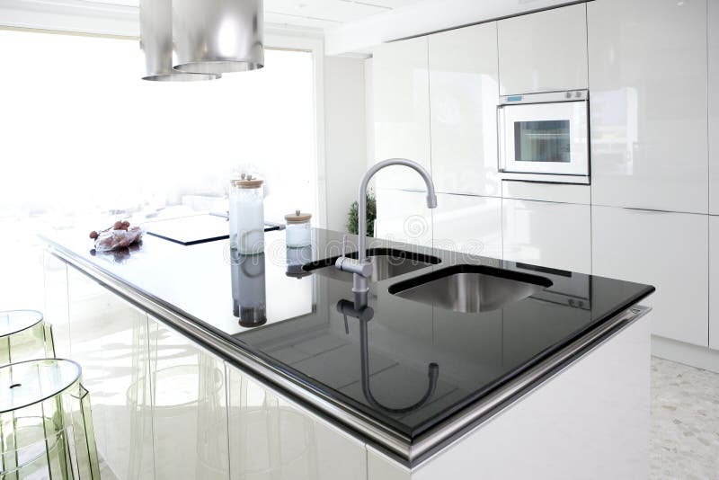 Moderno bianco da cucina pulito interior design architettura art deco.