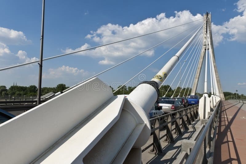 Moderne abstracte architectuur van de brug. stock afbeelding Moderne abstracte architectuur van de brug. stock afbeelding