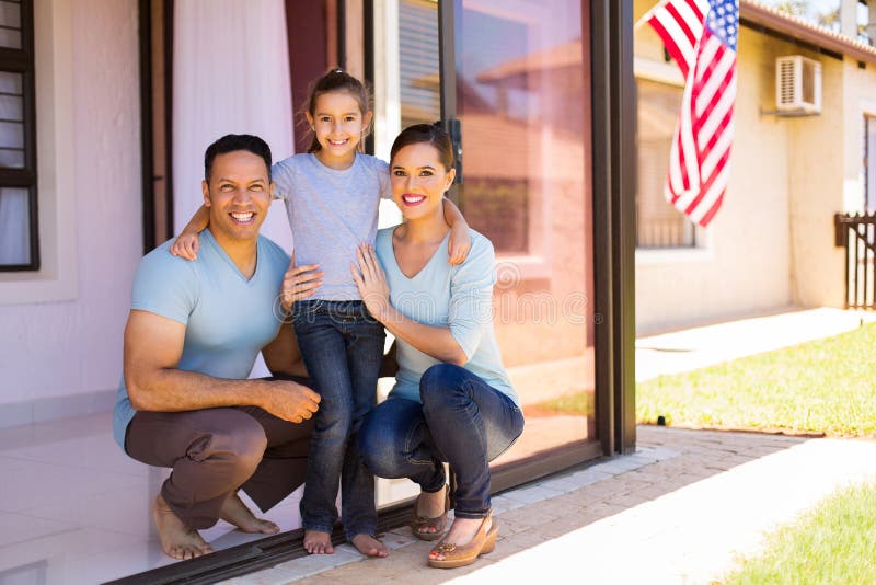 Moderne amerikanische Familie stockbilder Moderne amerikanische Familie stockbilder