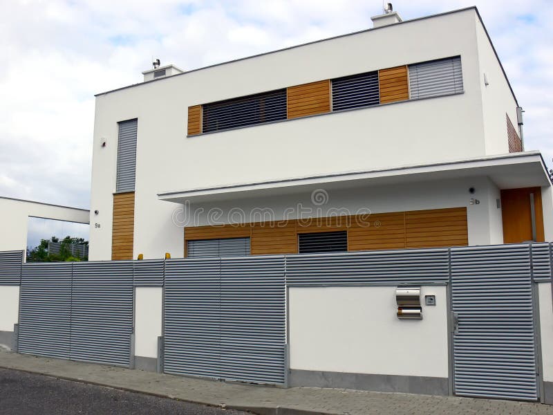 Modernes Haus lizenzfreie stockbilder Modernes Haus lizenzfreie stockbilder