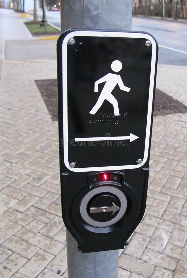 Modernes WegTastenSignal stockfoto. Bild von spaziergang 7731928