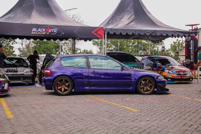 Modified Honda Civic EG6 Hatchback with Wide Bodykit in Car Show