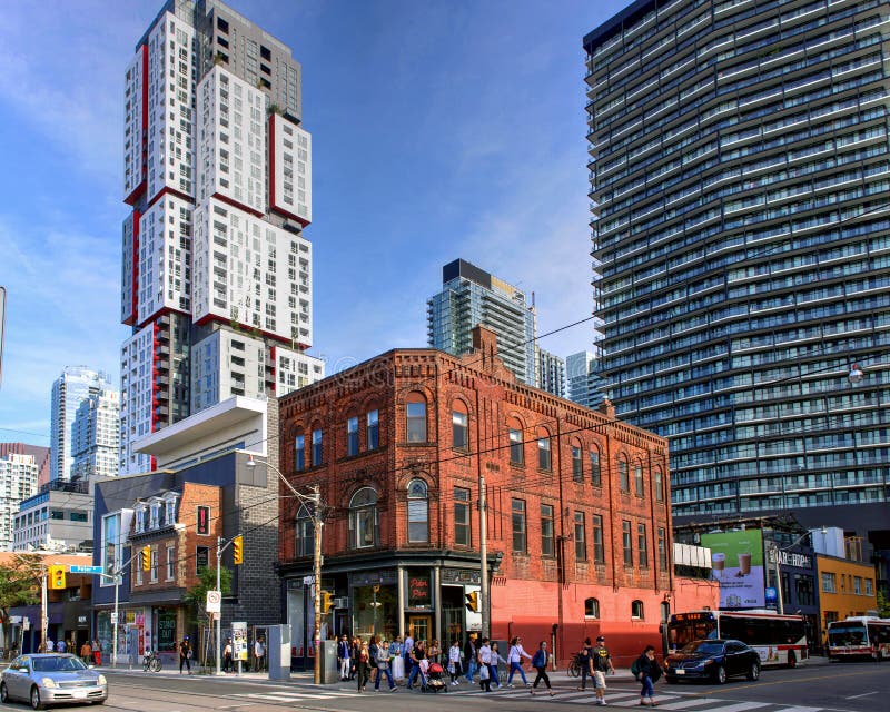 Modische Königin-Straße West in Toronto stockfotos Modische Königin-Straße West in Toronto stockfotos