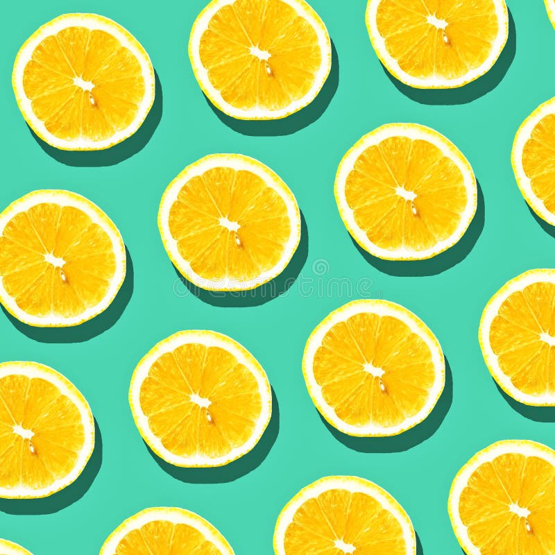 Modèle de tranche de citron sur le fond en pastel Concept minimal de fruit photos libres de droits Modèle de tranche de citron sur le fond en pastel Concept minimal de fruit photos libres de droits