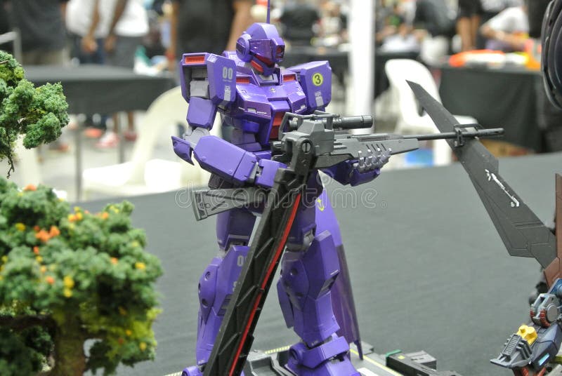 Modèle et jouets mobiles de nombre d'actions de Gundam de costume photos libres de droits Modèle et jouets mobiles de nombre d'actions de Gundam de costume photos libres de droits