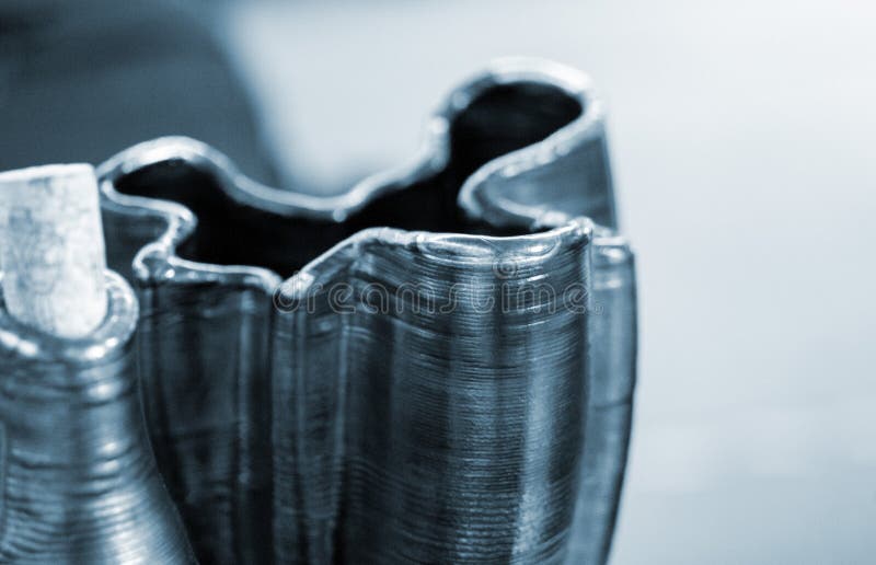 Modèle imprimé imprimante 3d à partir d'objet métallique créé imprimante 3d fusion métal images stock
