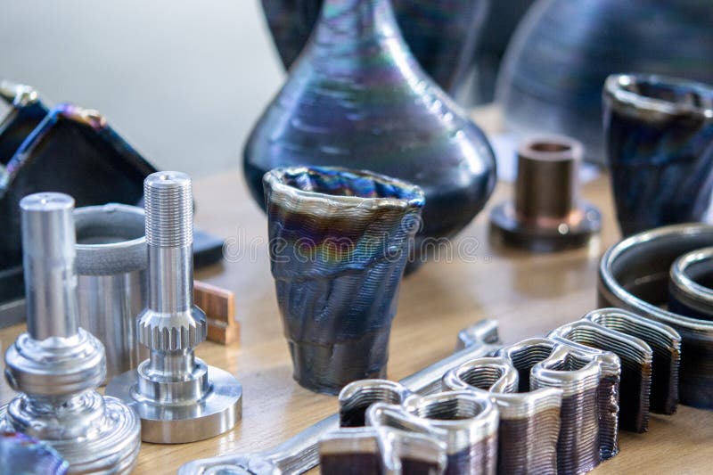 Modèle imprimé imprimante 3d à partir d'objet métallique créé imprimante 3d fusion métal photo libre de droits