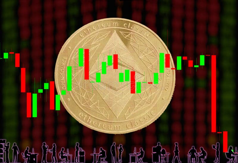 Moedas Clássicas de Criptomoeda Óorida Eeteu, ETC Round, contra o fundo de números indefinidos e um candlestick de gráfico imagem de stock Moedas Clássicas de Criptomoeda Óorida Eeteu, ETC Round, contra o fundo de números indefinidos e um candlestick de gráfico imagem de stock