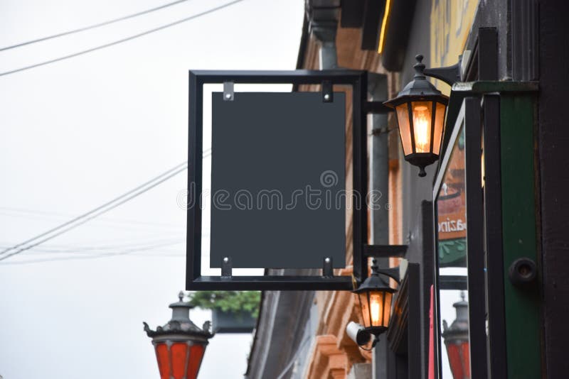 mofa del letrero para arriba Letrero del espacio en blanco de la foto mensaje o publicidad imagen de archivo mofa del letrero para arriba Letrero del espacio en blanco de la foto mensaje o publicidad imagen de archivo