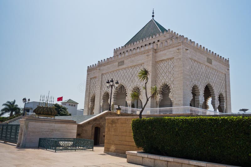 Mohammed V kungafamiljenmausoleum och moské i Rabat, Marocko, Afrika arkivbild Mohammed V kungafamiljenmausoleum och moské i Rabat, Marocko, Afrika arkivbild