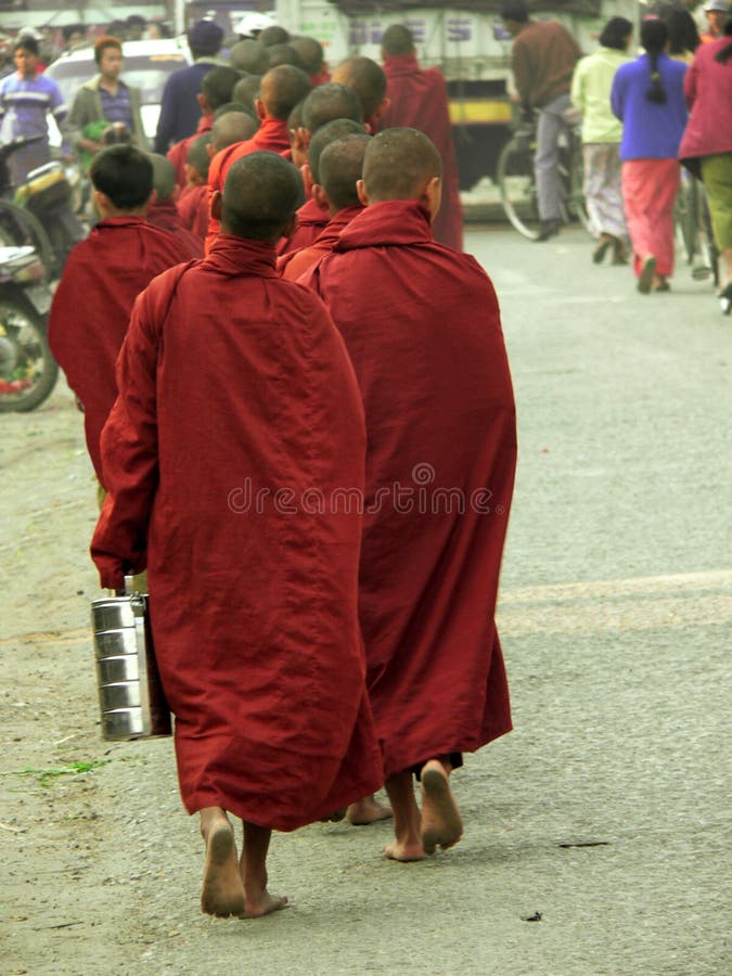 Burma (Myanmar) Kyaukme Monks Alms Collecting (breakfast / donations). Burma (Myanmar) Kyaukme Monks Alms Collecting (breakfast / donations)