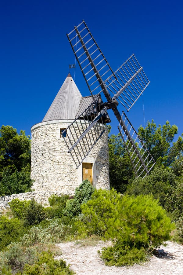 Moinho de vento, Em Óbidos, Portugal 2013 Agradeço ao sobri…