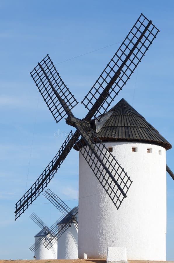 Moinho de vento medieval foto de stock. Imagem de espanhol - 20045302