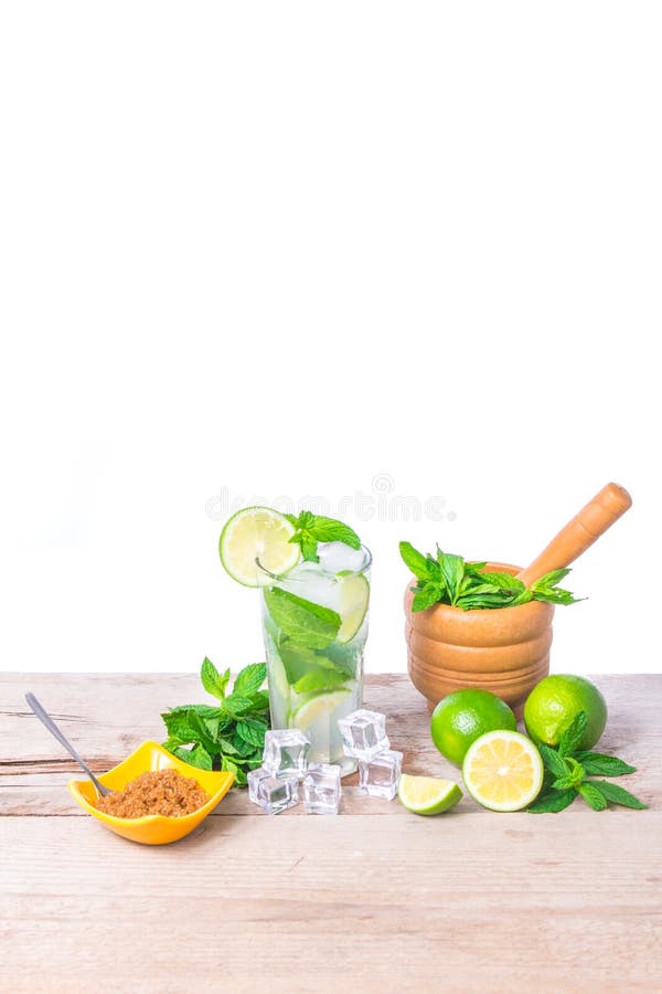 Mojito koktajl z świeżym wapnem Mojito koktajlu składniki obrazy royalty free Mojito koktajl z świeżym wapnem Mojito koktajlu składniki obrazy royalty free