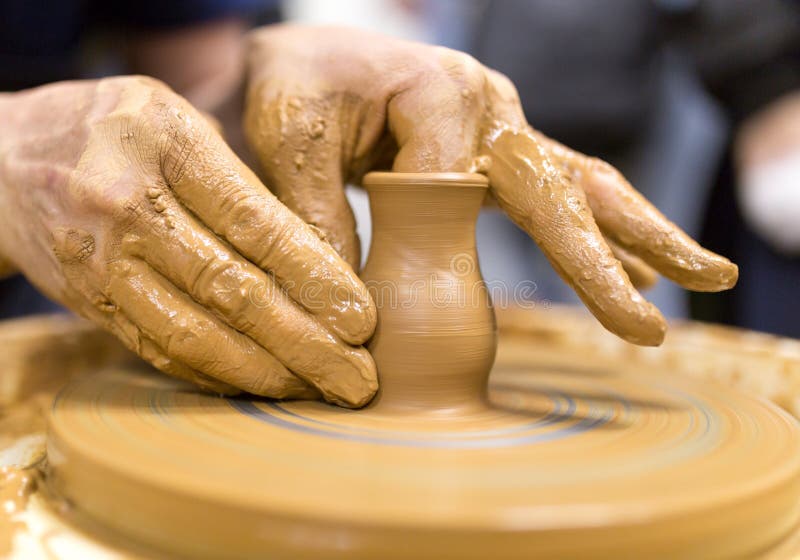 Molding with pottery