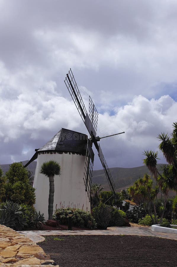 Moinho de vento, Windmühle auf Faial / Azoren, willi_bremen