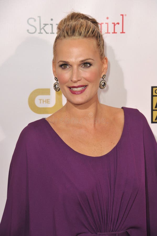 Molly Sims editorial stock image. Image of sims, popular - 175765539