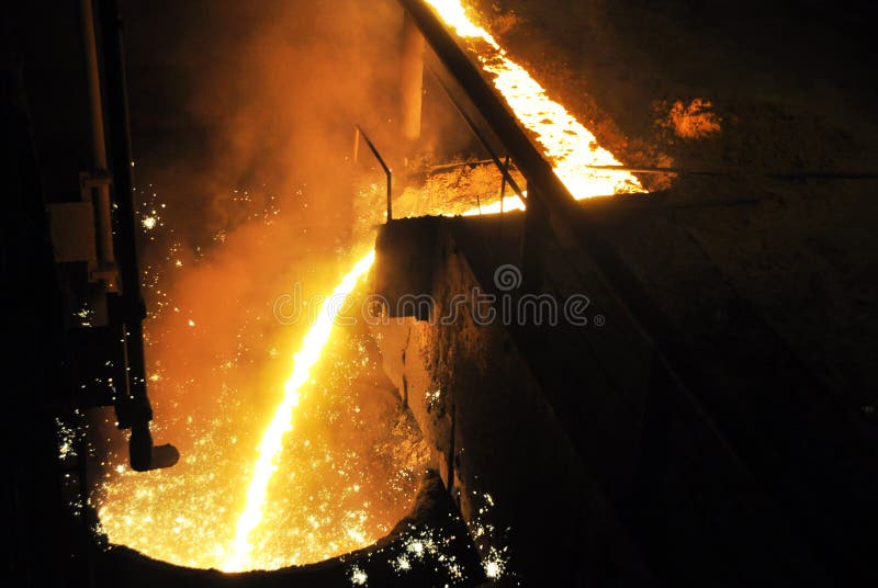 Él era interesado en producción taller producción de arrabio crudo acero en uno de acero molinos en ucrania.