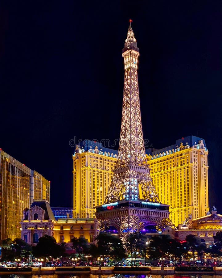 A Moment at the Eifel Tower in Las Vegas Nevada Editorial Stock Image ...