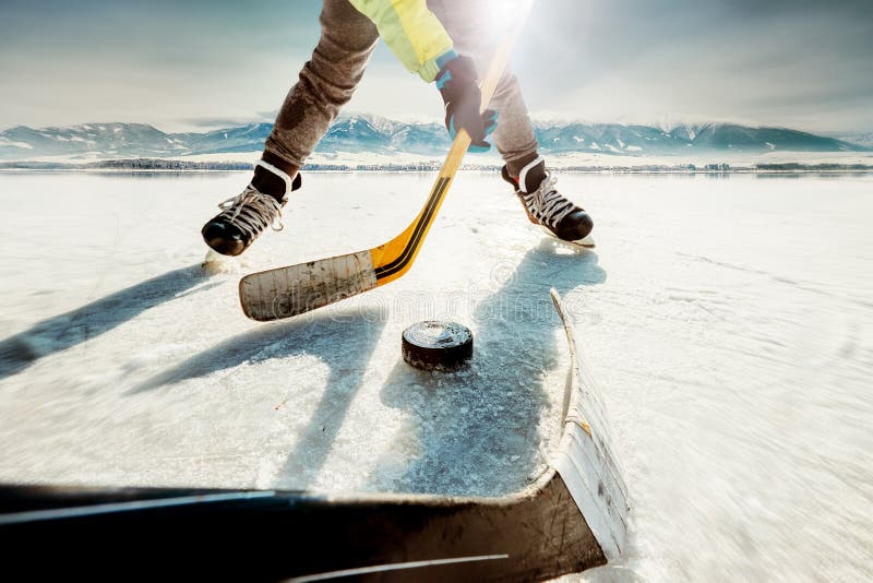 Momento del gioco di hockey su ghiaccio