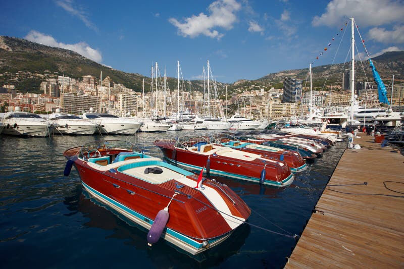 Monaco, Monte-Carlo, 25.09.2008: Yacht Show, Port Hercule, luxur