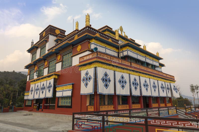 Monasterio budista Pokhara Nepal de Matepani Gumba fotografía de archivo Monasterio budista Pokhara Nepal de Matepani Gumba fotografía de archivo