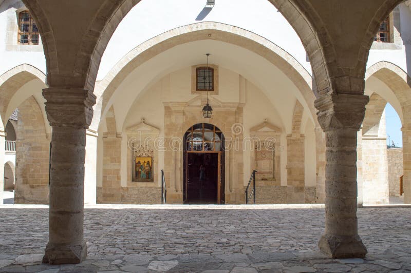 Monastero dell'incrocio santo fotografia stock libera da diritti Monastero dell'incrocio santo fotografia stock libera da diritti