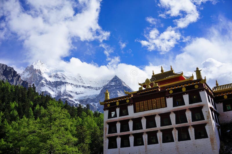 A monastery of Tibetan Buddhism and Snow Mountain