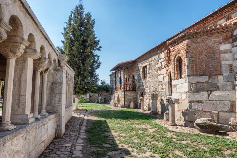 Monastry na cidade antiga de Apollonia em Albânia foto de stock