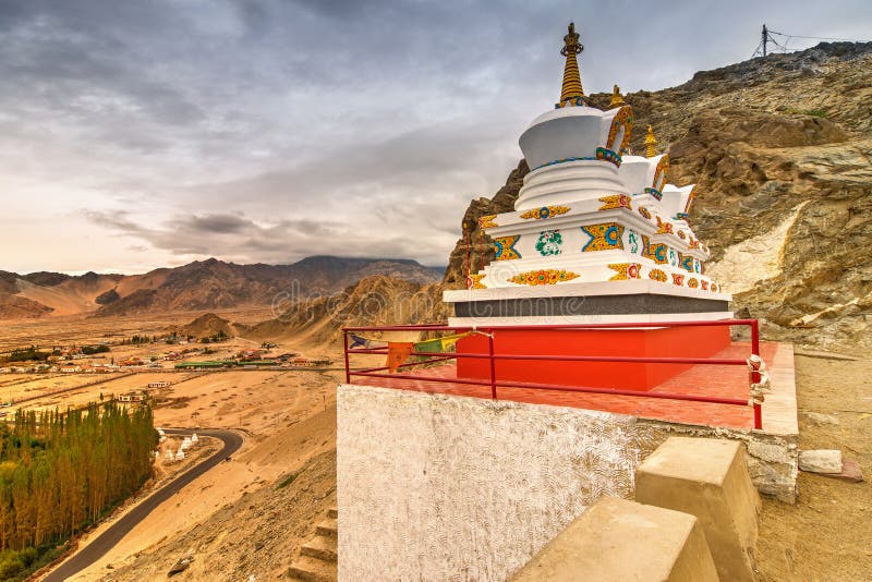 Monastério de Thiksay, Leh, Ladakh, Jammu e Caxemira, Índia imagem de stock Monastério de Thiksay, Leh, Ladakh, Jammu e Caxemira, Índia imagem de stock