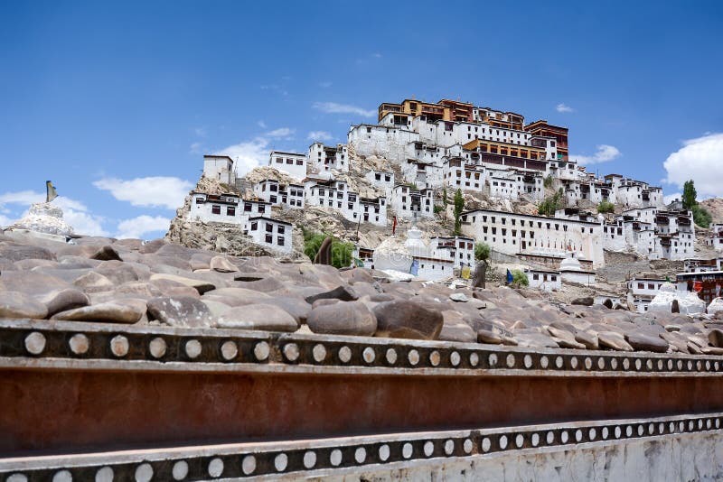 Monastério de Thiksey em Leh, Ladakh, Índia foto de stock Monastério de Thiksey em Leh, Ladakh, Índia foto de stock