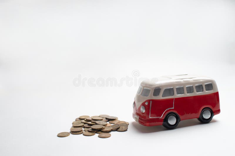 Moneybox rojo del autobús imagen de archivo Moneybox rojo del autobús imagen de archivo