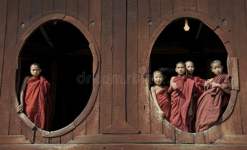 Monjes budistas jovenes 2
