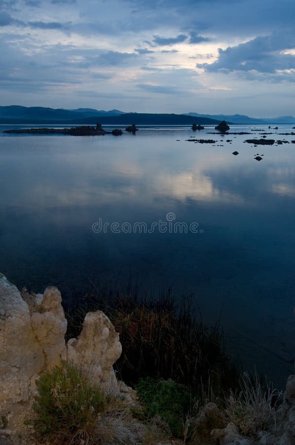 Dawn slowly lightens the morning sky bove the Tufa Reserve at Mono Lake, California. stock image Dawn slowly lightens the morning sky bove the Tufa Reserve at Mono Lake, California. stock image
